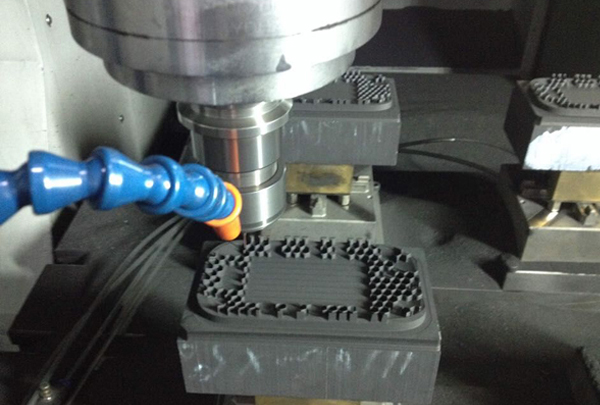 車載石墨模具：新能源汽車時代的精密制造核心